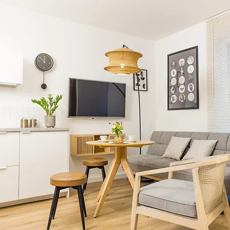 Appartement Rest - Jezyce, Szamarzewskiego - Prywatny Garaz, Self Check In 24h *