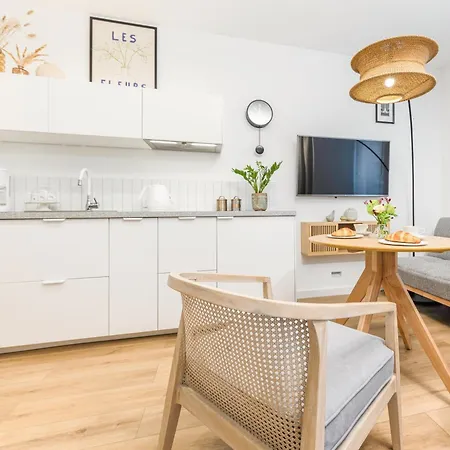 Appartement Rest - Jezyce, Szamarzewskiego - Prywatny Garaz, Self Check In 24h *