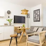 Apartment Rest - Jezyce, Szamarzewskiego - Prywatny Garaz, Self Check In 24h *