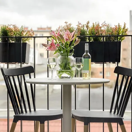 アパート Rest - Jezyce, Szamarzewskiego - Prywatny Garaz, Self Check In 24h