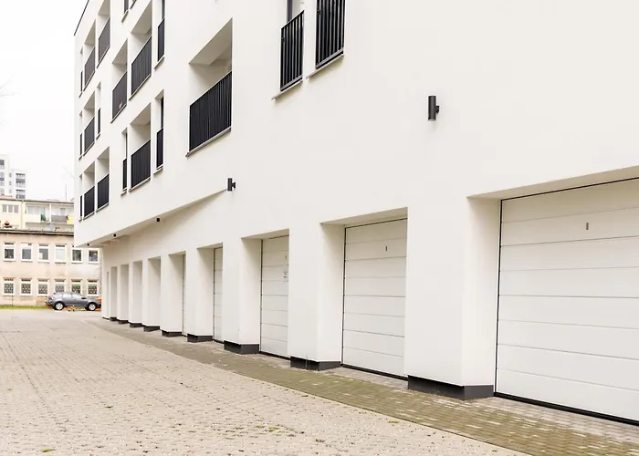 Daire Rest - Jezyce, Szamarzewskiego - Prywatny Garaz, Self Check In 24h Poznan