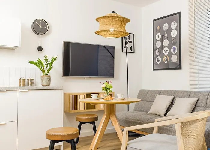 아파트 Rest - Jezyce, Szamarzewskiego - Prywatny Garaz, Self Check In 24h *